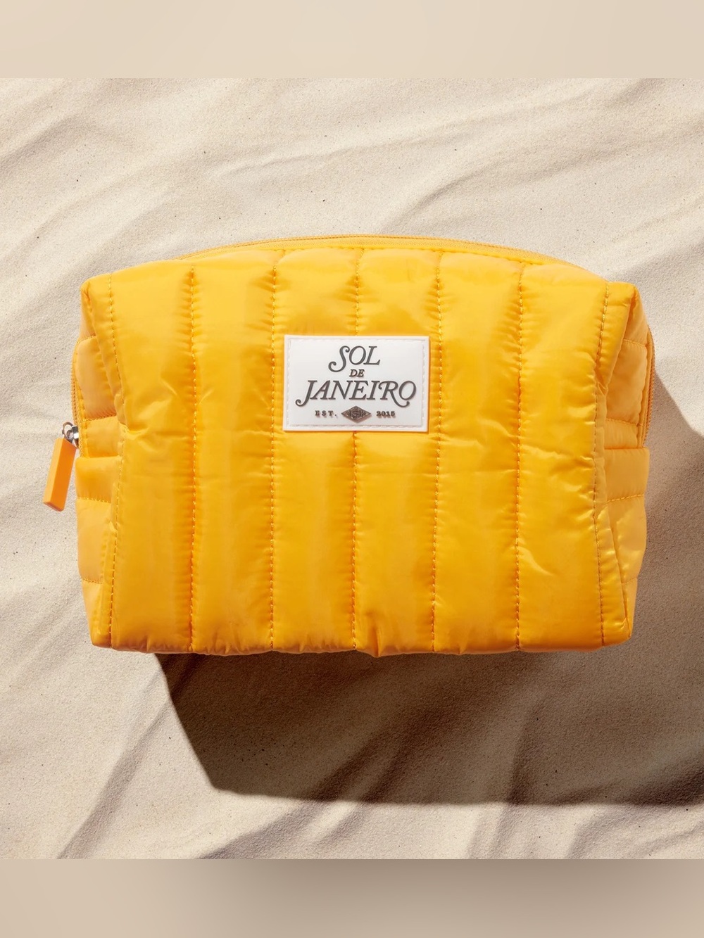 NWOT Sol de Janeiro bag